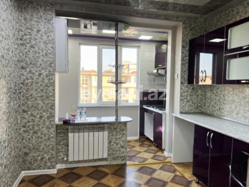 Satılır, köhnə tikili, 2 otaqlı, 65 m², Bakı, Sabunçu r, Bakıxanov q, Neftçilər m.