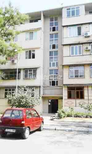 Satılır, köhnə tikili, 2 otaqlı, 65 m², Bakı, Sabunçu r, Bakıxanov q, Neftçilər m.