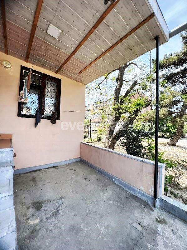 Satılır, köhnə tikili, 3 otaqlı, 90 m², Bakı, Nizami r, 8-ci kilometr q, Qara Qarayev m.