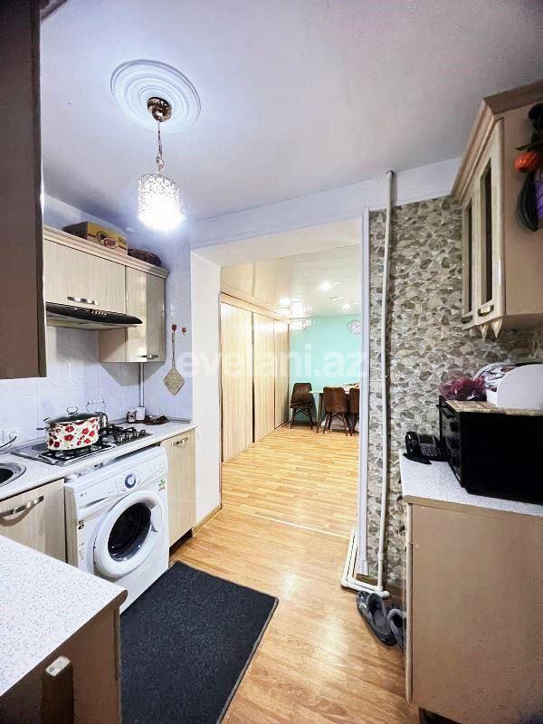 Satılır, köhnə tikili, 3 otaqlı, 90 m², Bakı, Nizami r, 8-ci kilometr q, Qara Qarayev m.