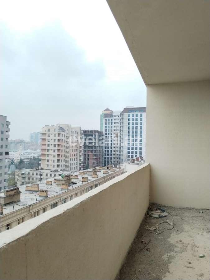 Satılır, yeni tikili, 4 otaqlı, 227 m², Bakı, Gənclik m.