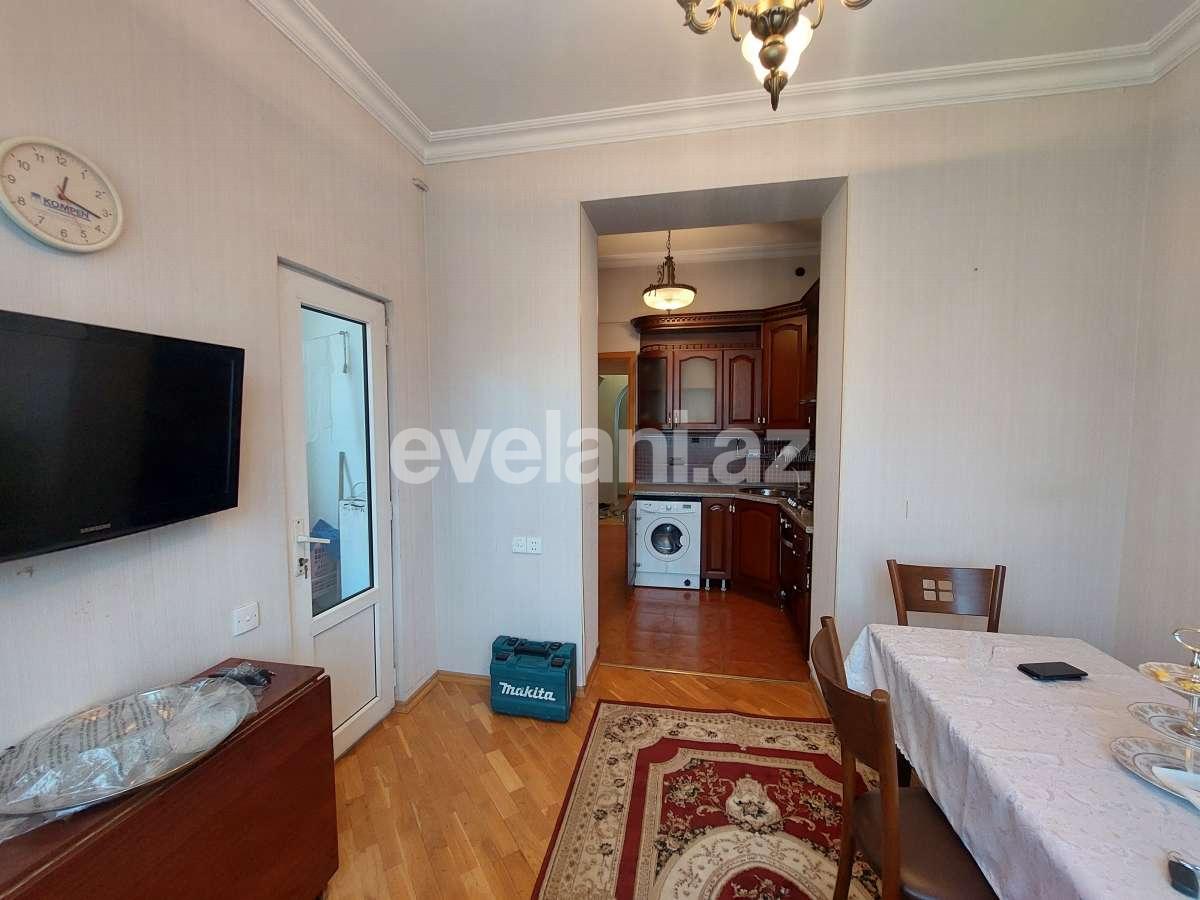 Rent, old building, 2 room, 75 m², Baku, Yasamal r, Elmlar Akademiyası m.