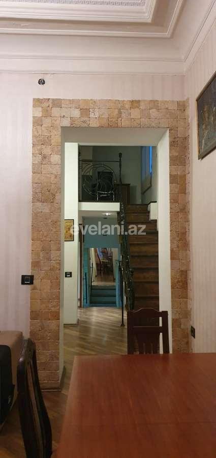 Сдаётся, вторичка, 3-комнаты, 100 m², Баку, Сабаильский r, Ичери Шехер m.