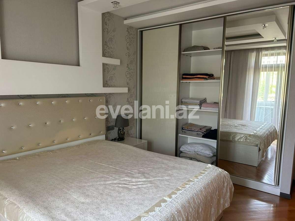 Rent, old building, 2 room, 65 m², Baku, Khatai r, 28 may m.