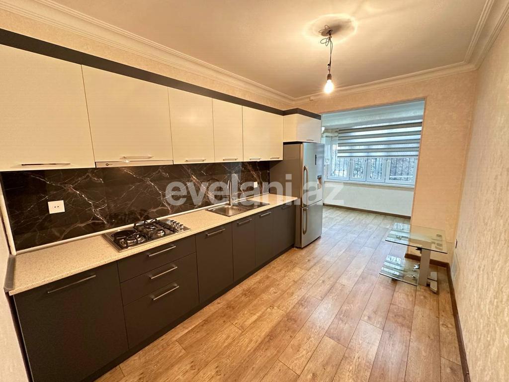 Satılır, köhnə tikili, 4 otaqlı, 100 m², Bakı, Nərimanov r, Gənclik m.