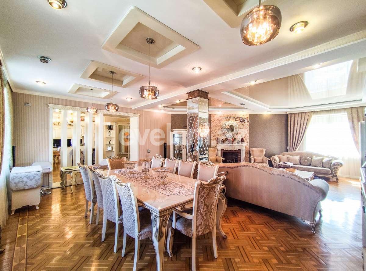 Kirayə verilir, yeni tikili, 4 otaqlı, 250 m², Bakı, Səbail r, Sahil m.
