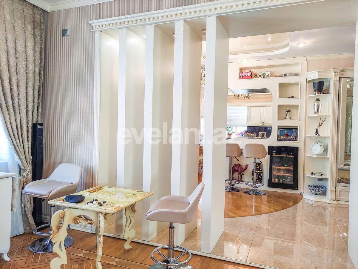 Kirayə verilir, yeni tikili, 4 otaqlı, 250 m², Bakı, Səbail r, Sahil m.