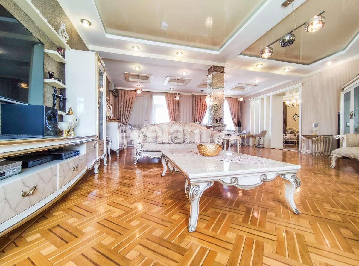 Kirayə verilir, yeni tikili, 4 otaqlı, 250 m², Bakı, Səbail r, Sahil m.