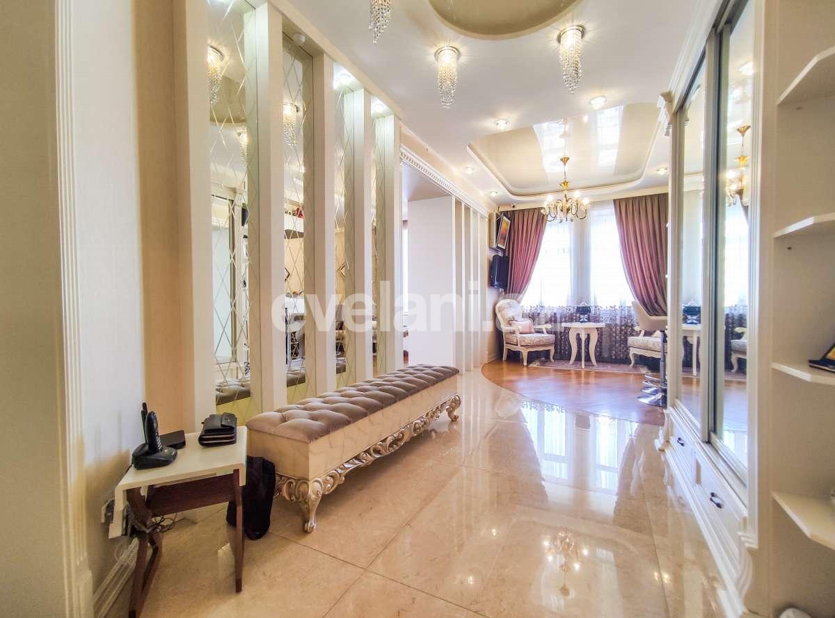 Kirayə verilir, yeni tikili, 4 otaqlı, 250 m², Bakı, Səbail r, Sahil m.