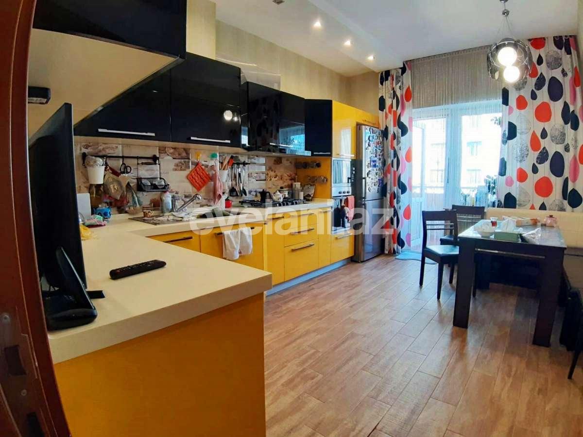 Satılır, yeni tikili, 4 otaqlı, 165 m², Bakı, Yasamal r, Elmlər Akademiyası m.