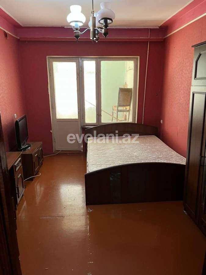 Satılır, köhnə tikili, 3 otaqlı, 90 m², Bakı, Binəqədi r, 9-cu mikrorayon q, Azadlıq prospekti m.