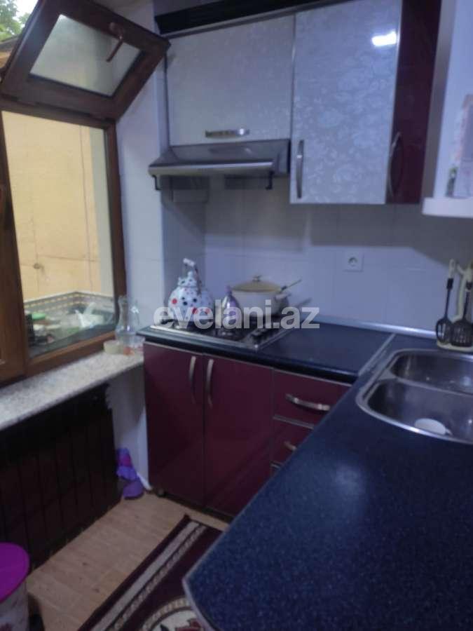 Satılır, köhnə tikili, 2 otaqlı, 50 m², Bakı, Nizami r, 8-ci kilometr q, Qara Qarayev m.