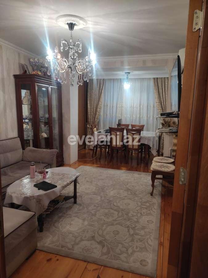 Satılır, köhnə tikili, 2 otaqlı, 50 m², Bakı, Nizami r, 8-ci kilometr q, Qara Qarayev m.