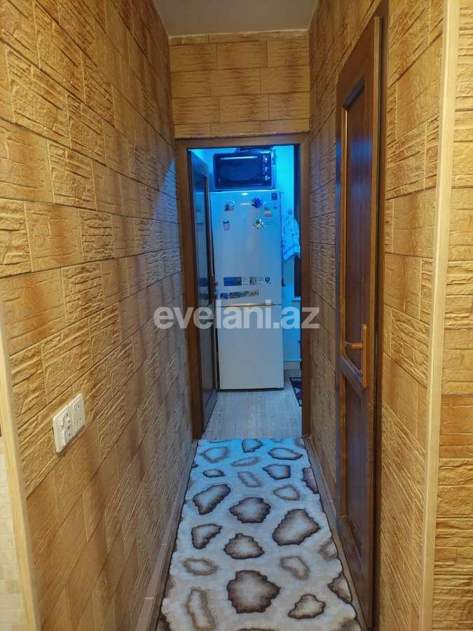 Satılır, köhnə tikili, 2 otaqlı, 50 m², Bakı, Nizami r, 8-ci kilometr q, Qara Qarayev m.