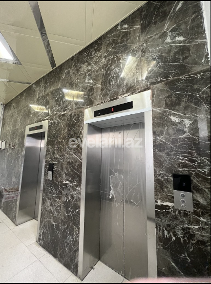 Satılır, yeni tikili, 2 otaqlı, 105 m², Bakı, Binəqədi r, 8-ci mikrorayon q, Azadlıq prospekti m.