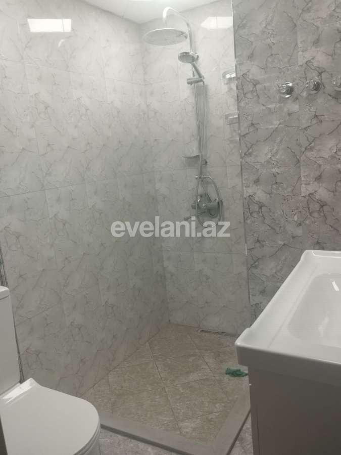 Kirayə verilir, köhnə tikili, 2 otaqlı, 70 m², Bakı, Binəqədi r, 8-ci mikrorayon q, Azadlıq prospekti m.
