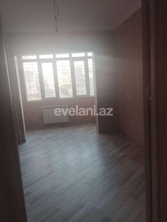 Kirayə verilir, köhnə tikili, 2 otaqlı, 70 m², Bakı, Binəqədi r, 8-ci mikrorayon q, Azadlıq prospekti m.