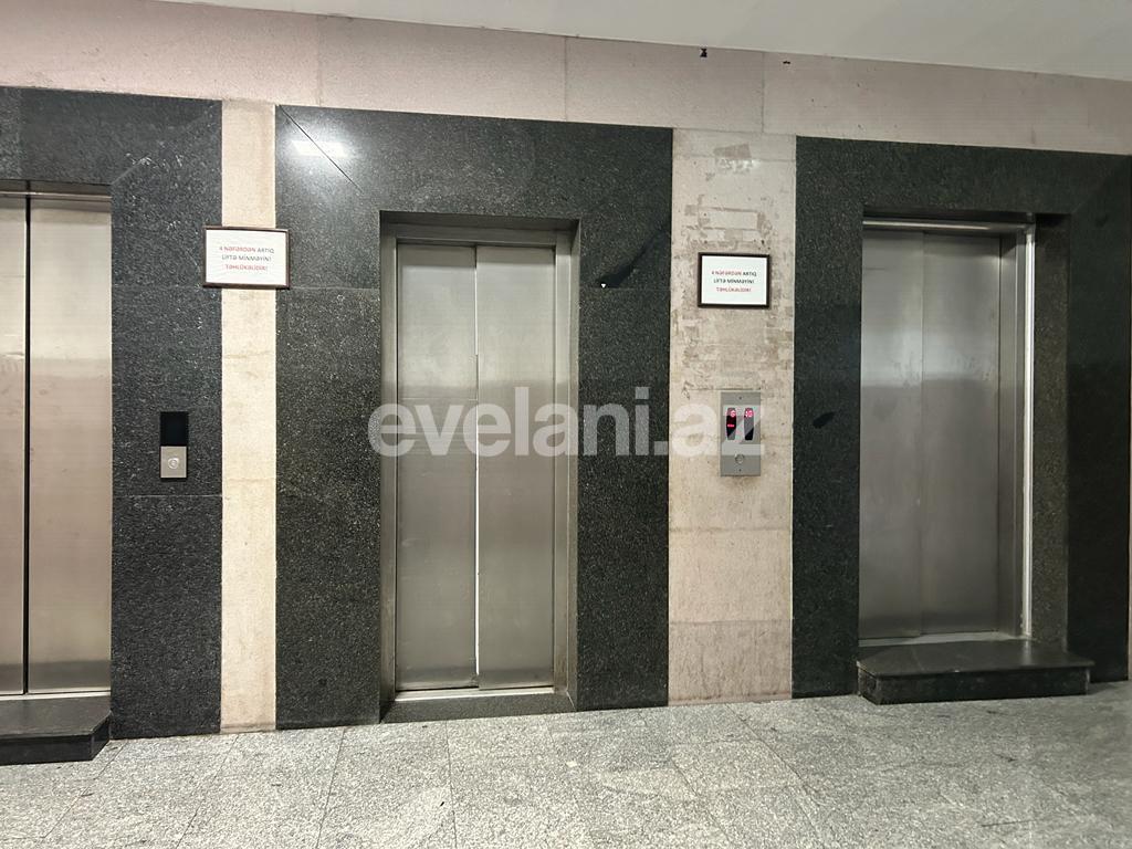 Satılır, yeni tikili, 3 otaqlı, 95 m², Bakı, Binəqədi r, 8-ci mikrorayon q, Azadlıq prospekti m.