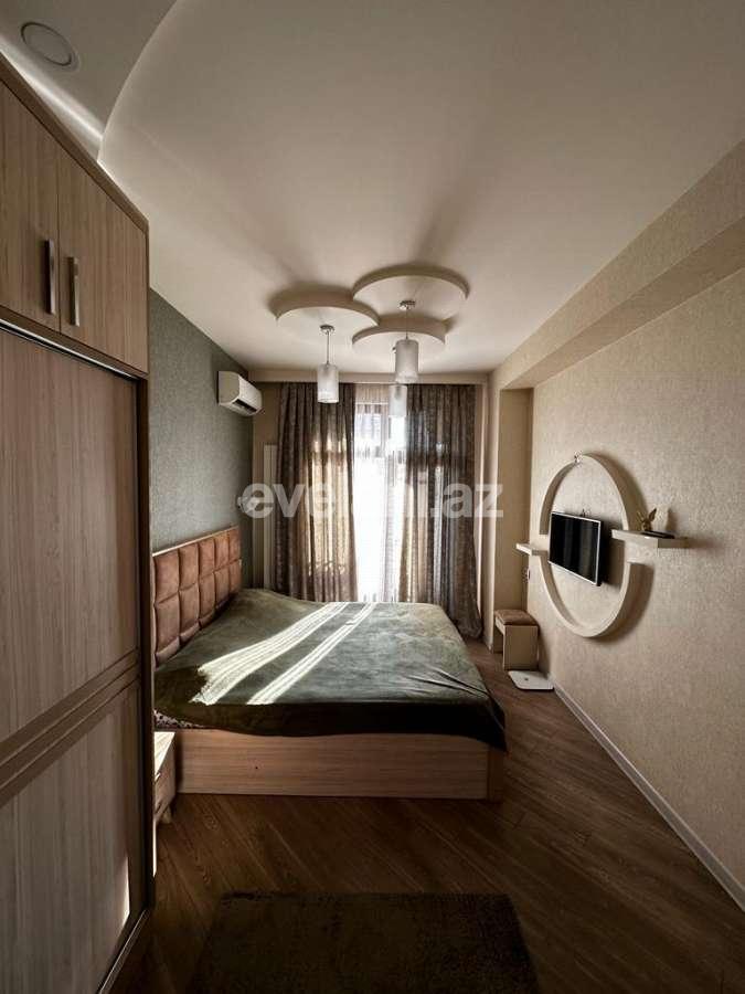 Satılır, yeni tikili, 2 otaqlı, 70 m², Bakı, Yasamal r, Elmlər Akademiyası m.