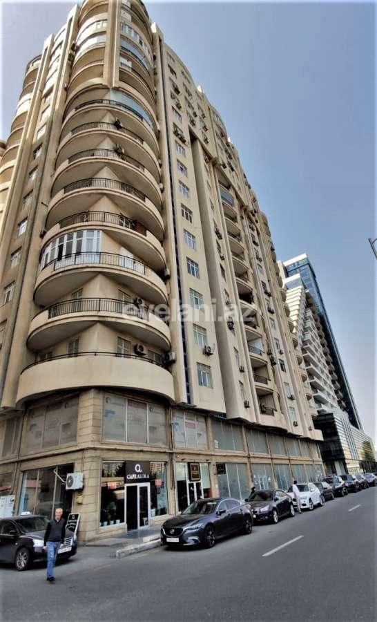 Kirayə verilir, yeni tikili, 4 otaqlı, 200 m², Bakı, Xətai r.