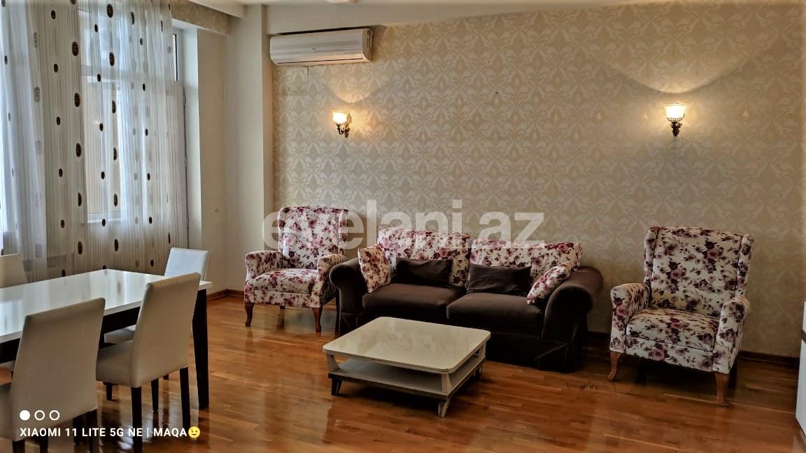 Kirayə verilir, yeni tikili, 4 otaqlı, 200 m², Bakı, Xətai r.