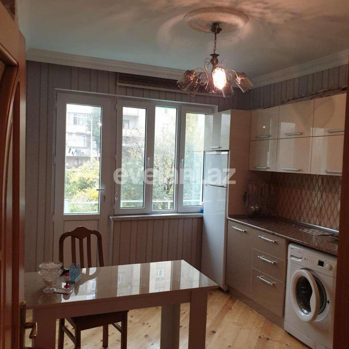 Satılır, köhnə tikili, 2 otaqlı, 60 m², Bakı, Xətai r, Həzi Aslanov m.