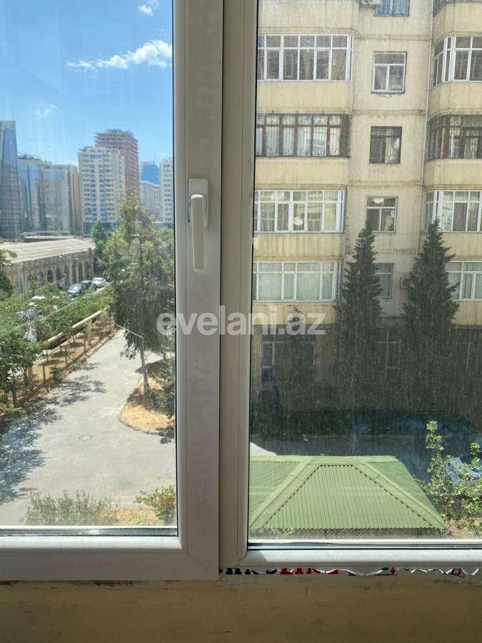 Kirayə verilir, köhnə tikili, 4 otaqlı, 150 m², Bakı, Xətai r.