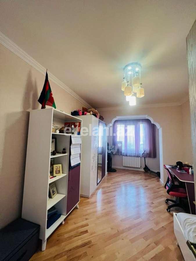 Продаётся, вторичка, 4-комнаты, 110 m², Баку, Бинагадинский r, 8-й микрорайон p.