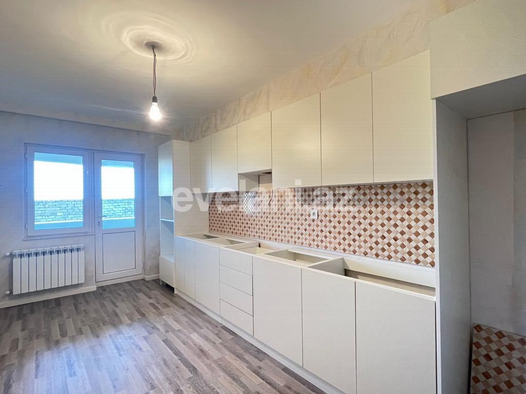 Satılır, yeni tikili, 3 otaqlı, 117 m², Bakı, Nizami r, Neftçilər m.