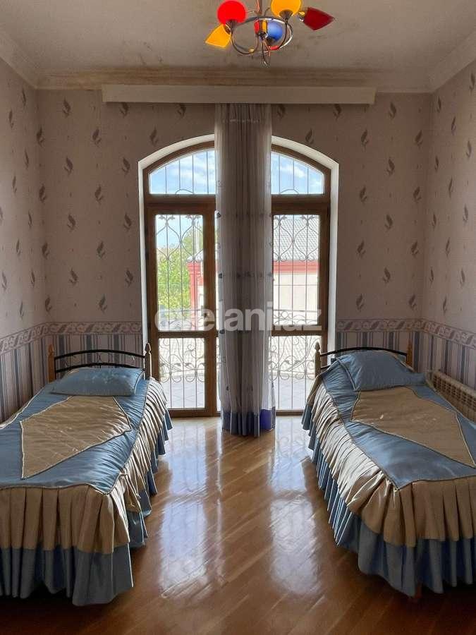 Kirayə verilir, villa, 10 otaqlı, 800 m², Bakı, Səbail r, Badamdar q.