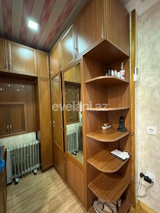 Satılır, köhnə tikili, 3 otaqlı, 65 m², Bakı, Suraxanı r, Yeni Günəşli q, Xalqlar Dostluğu m.
