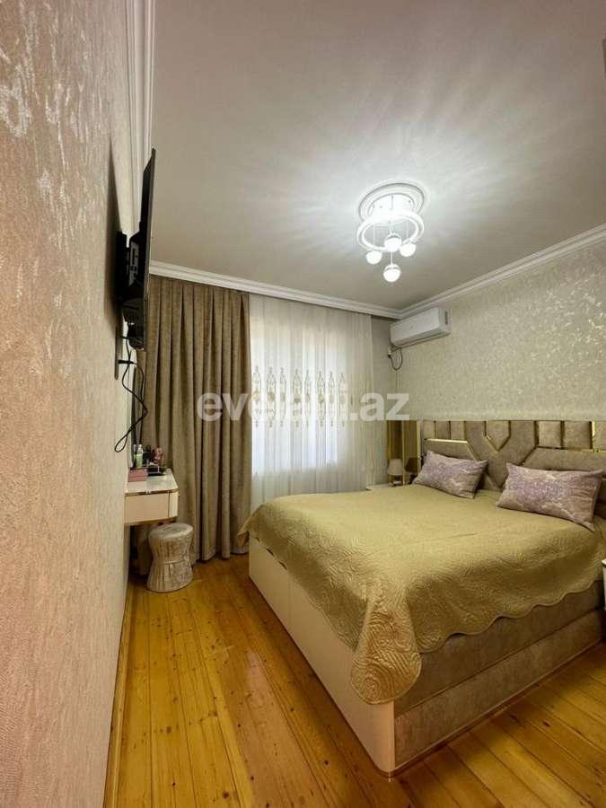 Satılır, köhnə tikili, 3 otaqlı, 65 m², Bakı, Suraxanı r, Yeni Günəşli q, Xalqlar Dostluğu m.