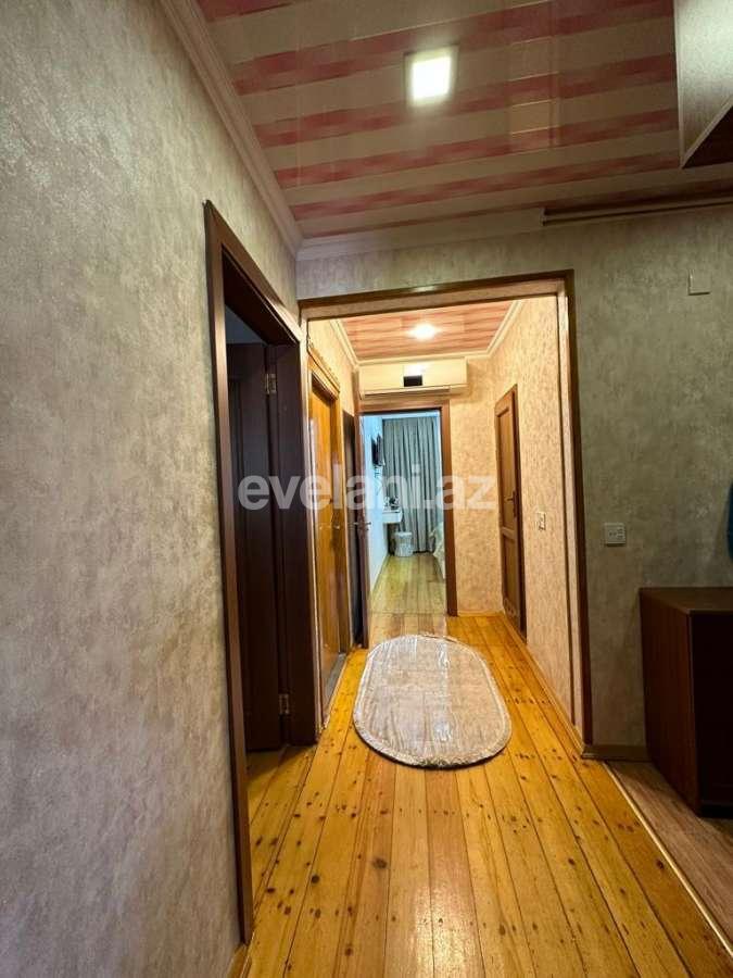 Satılır, köhnə tikili, 3 otaqlı, 65 m², Bakı, Suraxanı r, Yeni Günəşli q, Xalqlar Dostluğu m.