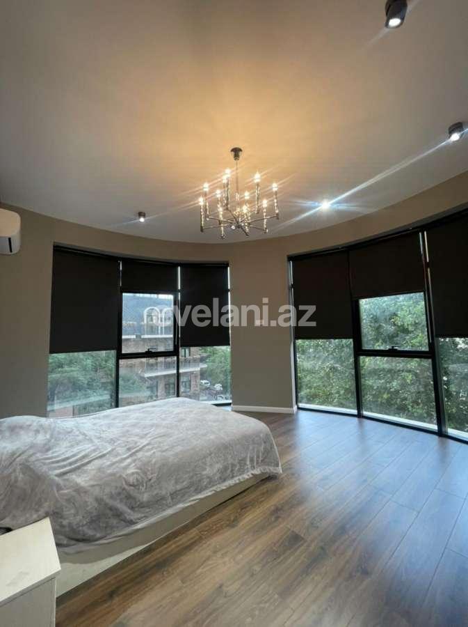 Сдаётся, новостройка, 3-комнаты, 130 m², Баку, Сабаильский r, Ичери Шехер m.