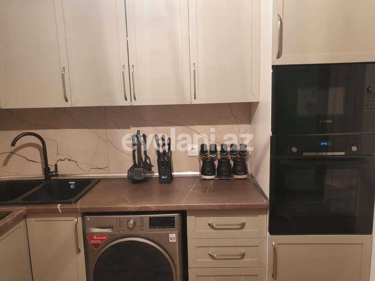 Kirayə verilir, yeni tikili, 2 otaqlı, 80 m², Bakı, Suraxanı r, Qaraçuxur q.