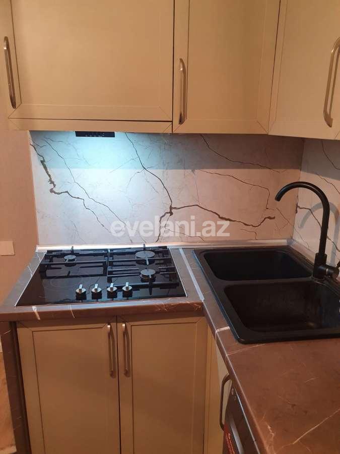Kirayə verilir, yeni tikili, 2 otaqlı, 80 m², Bakı, Suraxanı r, Qaraçuxur q.