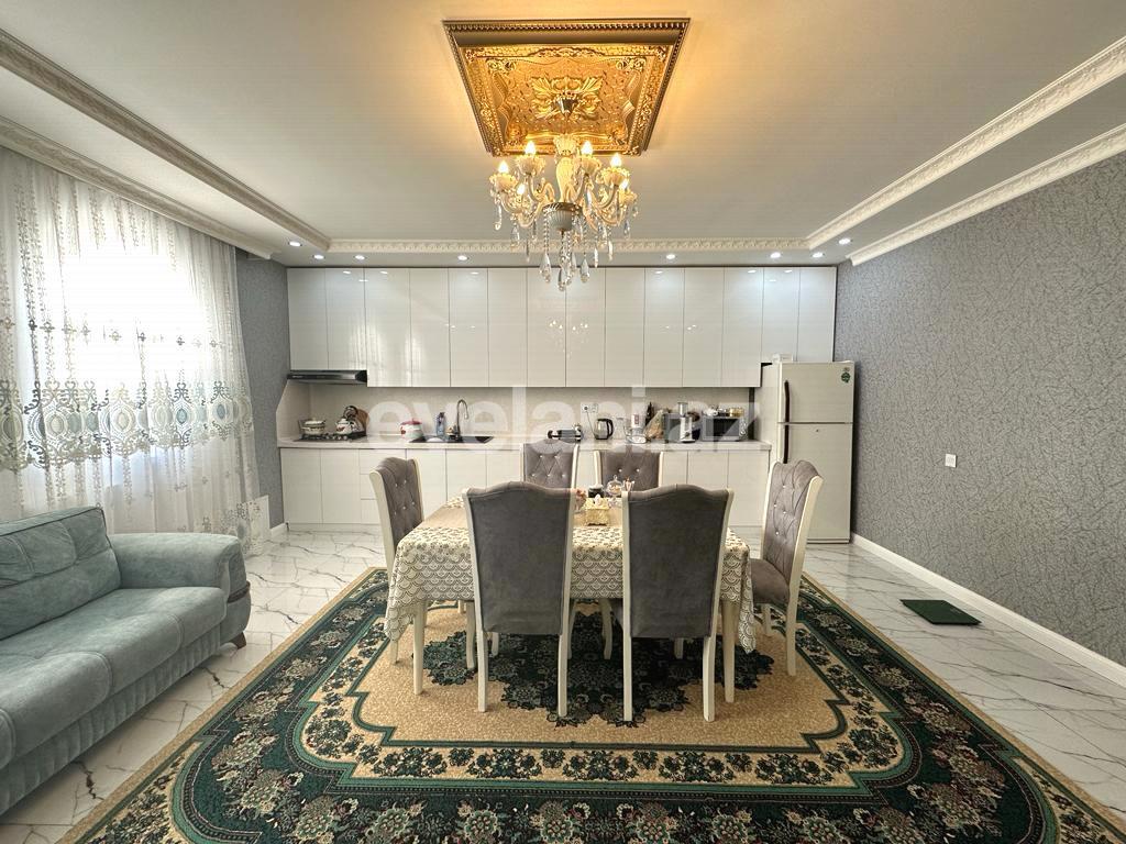 Satılır, villa, 7 otaqlı, 323 m², Sumqayıt, 26-cı məhəllə r.