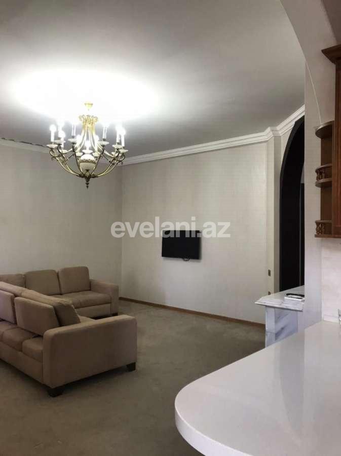 Kirayə verilir, köhnə tikili, 2 otaqlı, 80 m², Bakı, Səbail r, Sahil m.