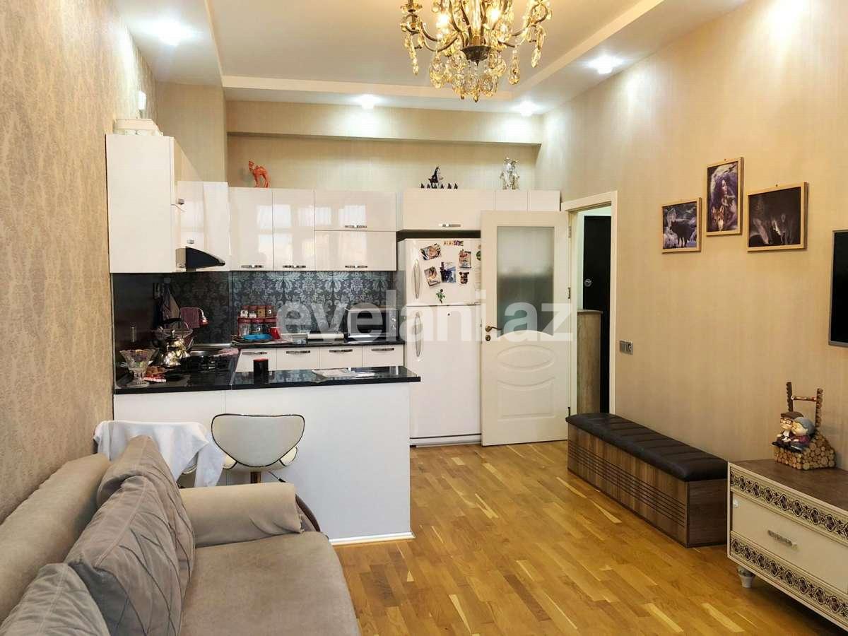 Satılır, yeni tikili, 2 otaqlı, 49 m², Bakı, Nizami r, Qara Qarayev m.