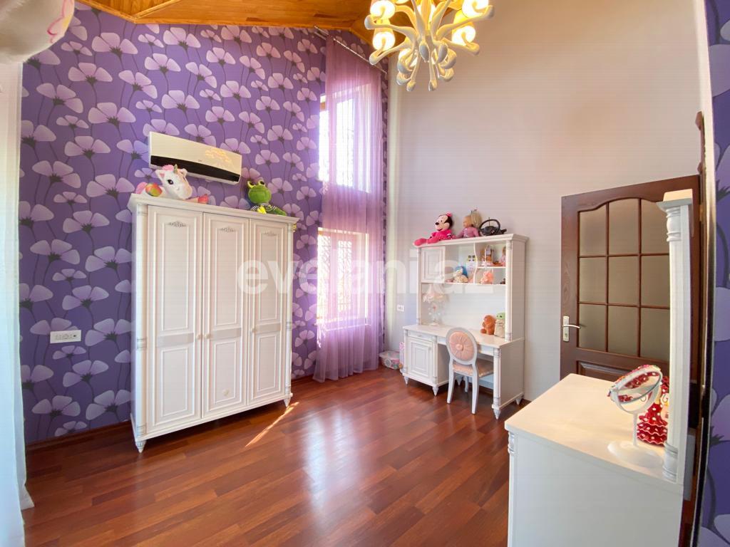 Satılır, həyət evi / bağ, 7 otaqlı, 450 m², Bakı, Abşeron r, Novxanı q.