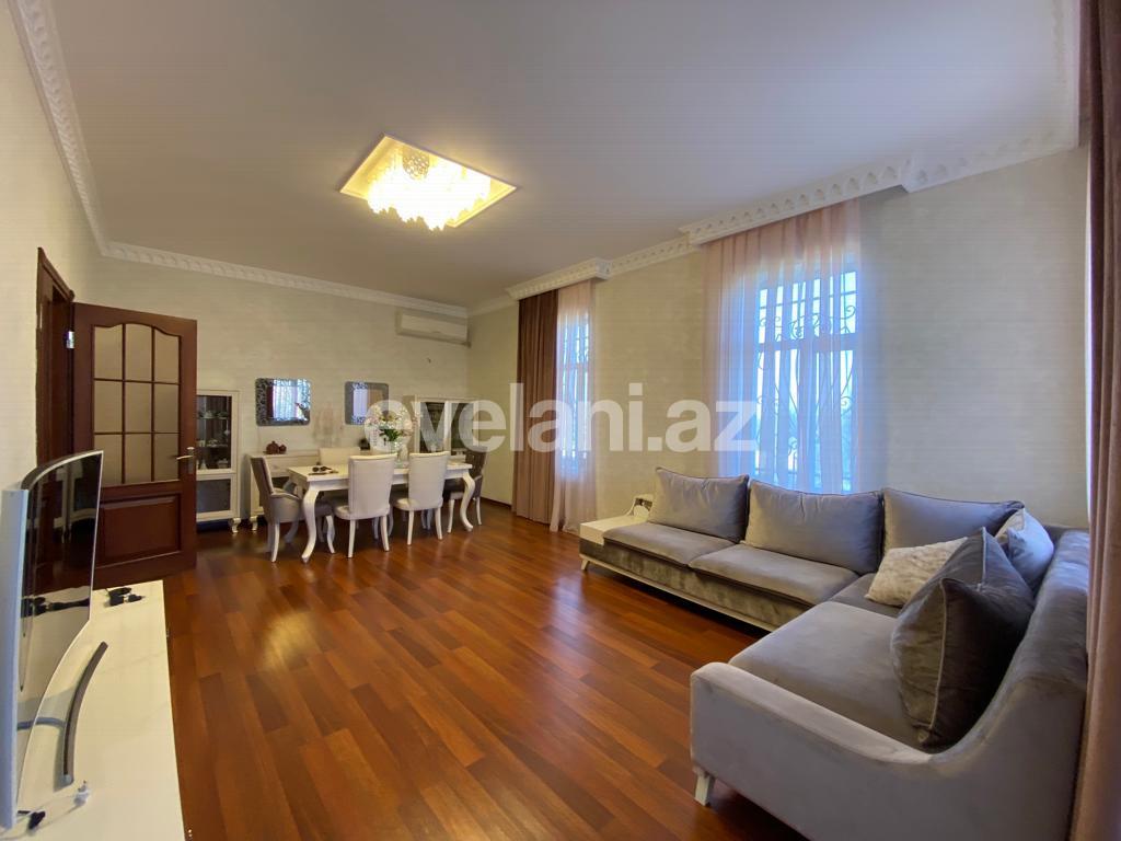 Satılır, həyət evi / bağ, 7 otaqlı, 450 m², Bakı, Abşeron r, Novxanı q.