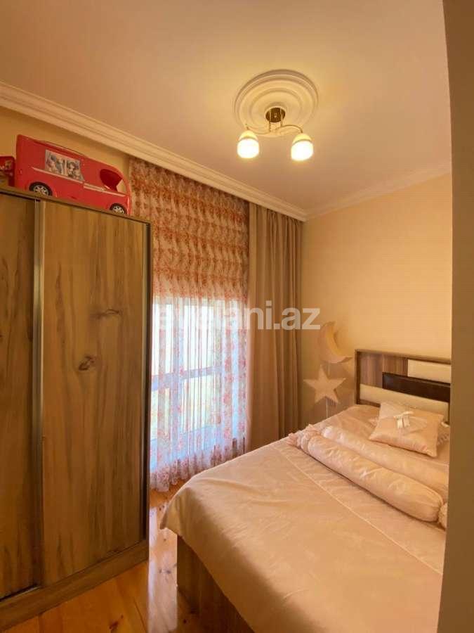 Satılır, həyət evi / bağ, 7 otaqlı, 450 m², Bakı, Abşeron r, Novxanı q.