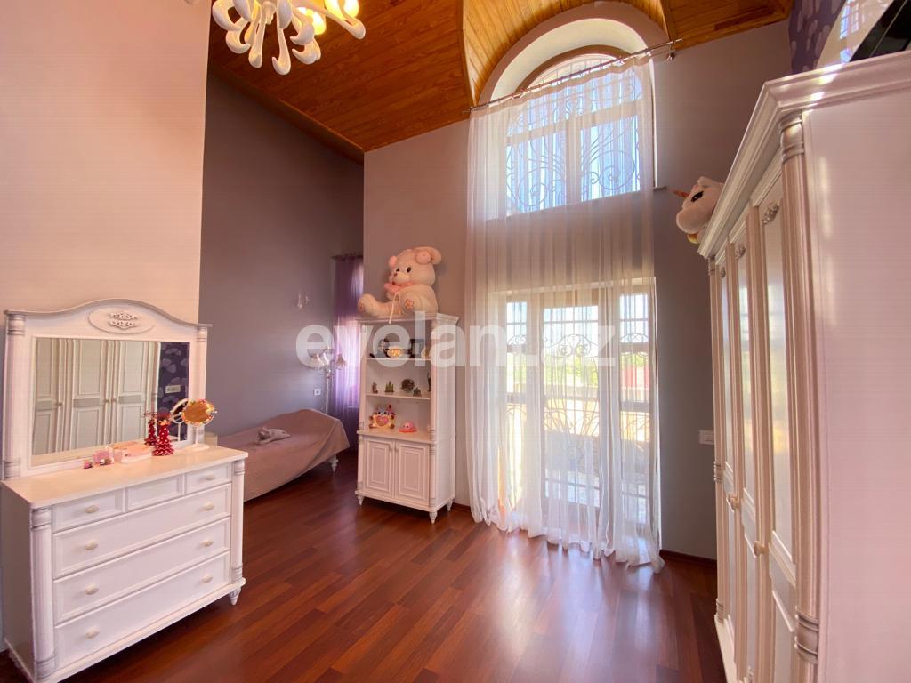 Satılır, həyət evi / bağ, 7 otaqlı, 450 m², Bakı, Abşeron r, Novxanı q.