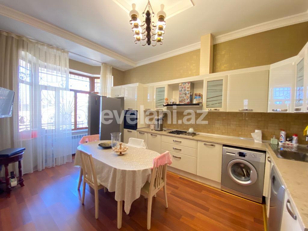 Satılır, həyət evi / bağ, 7 otaqlı, 450 m², Bakı, Abşeron r, Novxanı q.