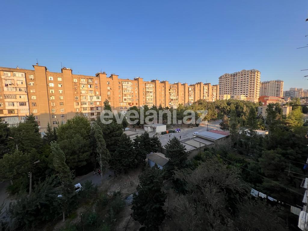 Satılır, köhnə tikili, 3 otaqlı, 80 m², Bakı, Suraxanı r, Yeni Günəşli q, Xalqlar Dostluğu m.