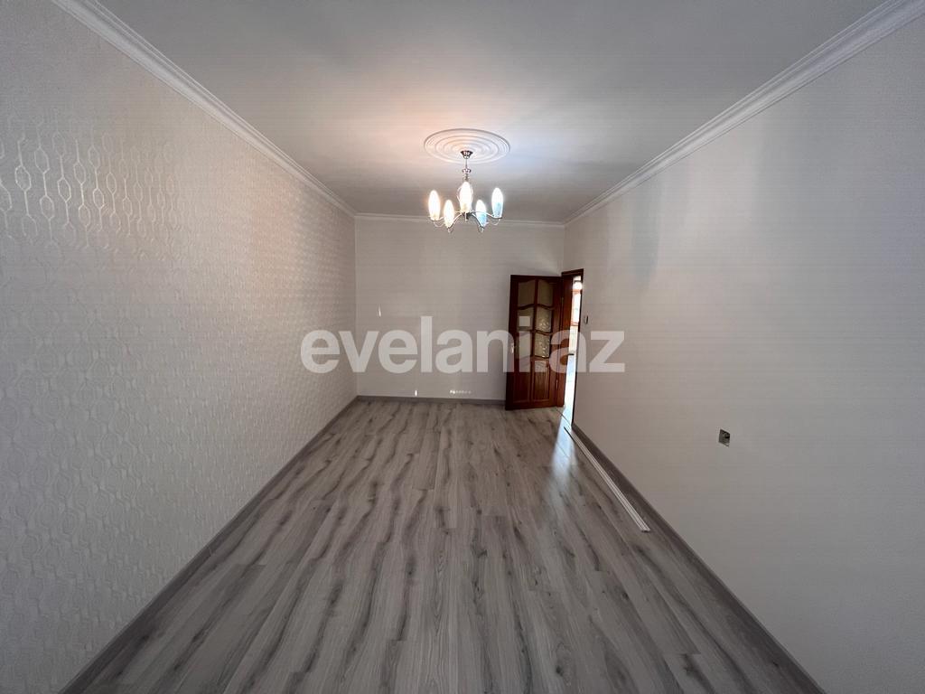 Satılır, köhnə tikili, 3 otaqlı, 80 m², Bakı, Suraxanı r, Yeni Günəşli q, Xalqlar Dostluğu m.