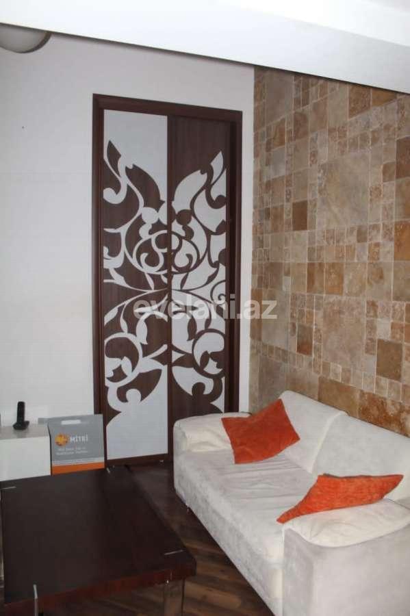 Kirayə verilir, köhnə tikili, 3 otaqlı, 80 m², Bakı, Səbail r, İçəri Şəhər m.