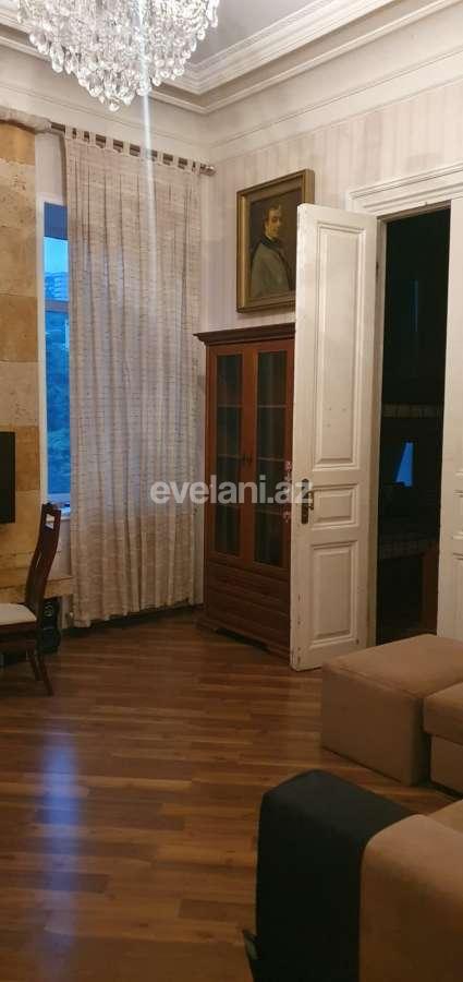 Kirayə verilir, köhnə tikili, 3 otaqlı, 80 m², Bakı, Səbail r, İçəri Şəhər m.