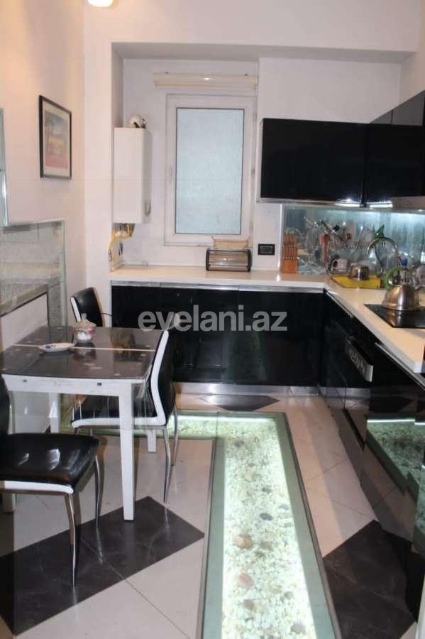 Kirayə verilir, köhnə tikili, 3 otaqlı, 80 m², Bakı, Səbail r, İçəri Şəhər m.