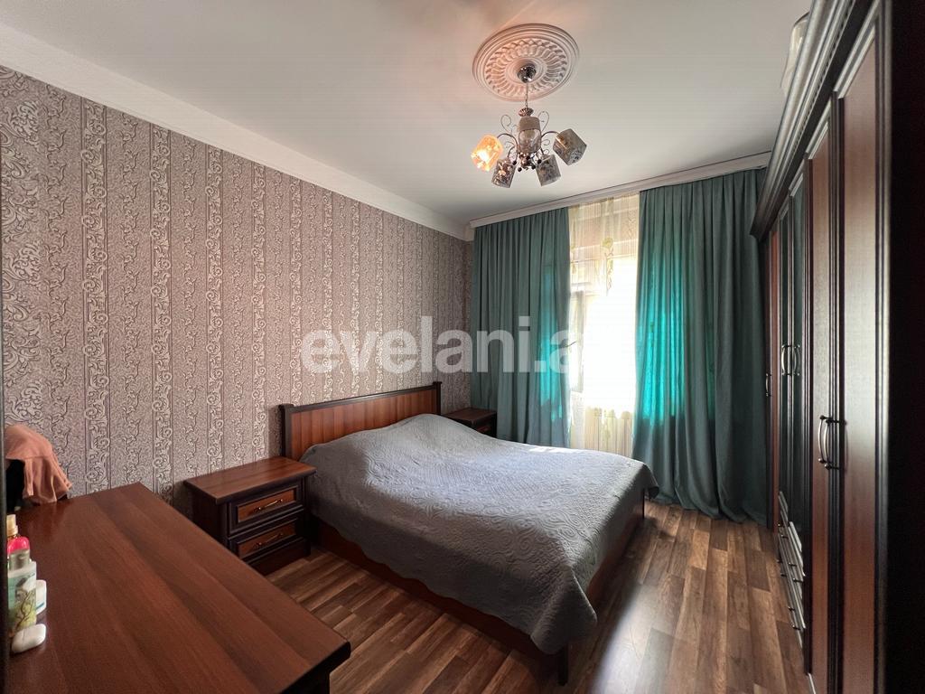 Satılır, köhnə tikili, 3 otaqlı, 80 m², Bakı, Suraxanı r, Yeni Günəşli q, Xalqlar Dostluğu m.